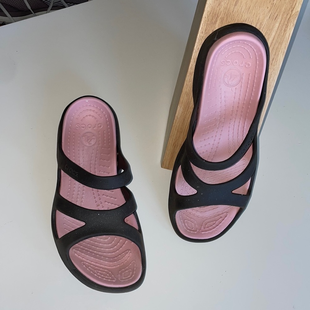 Crocs Women's Swiftwater Sandal, Lightweight and Sporty Sandals